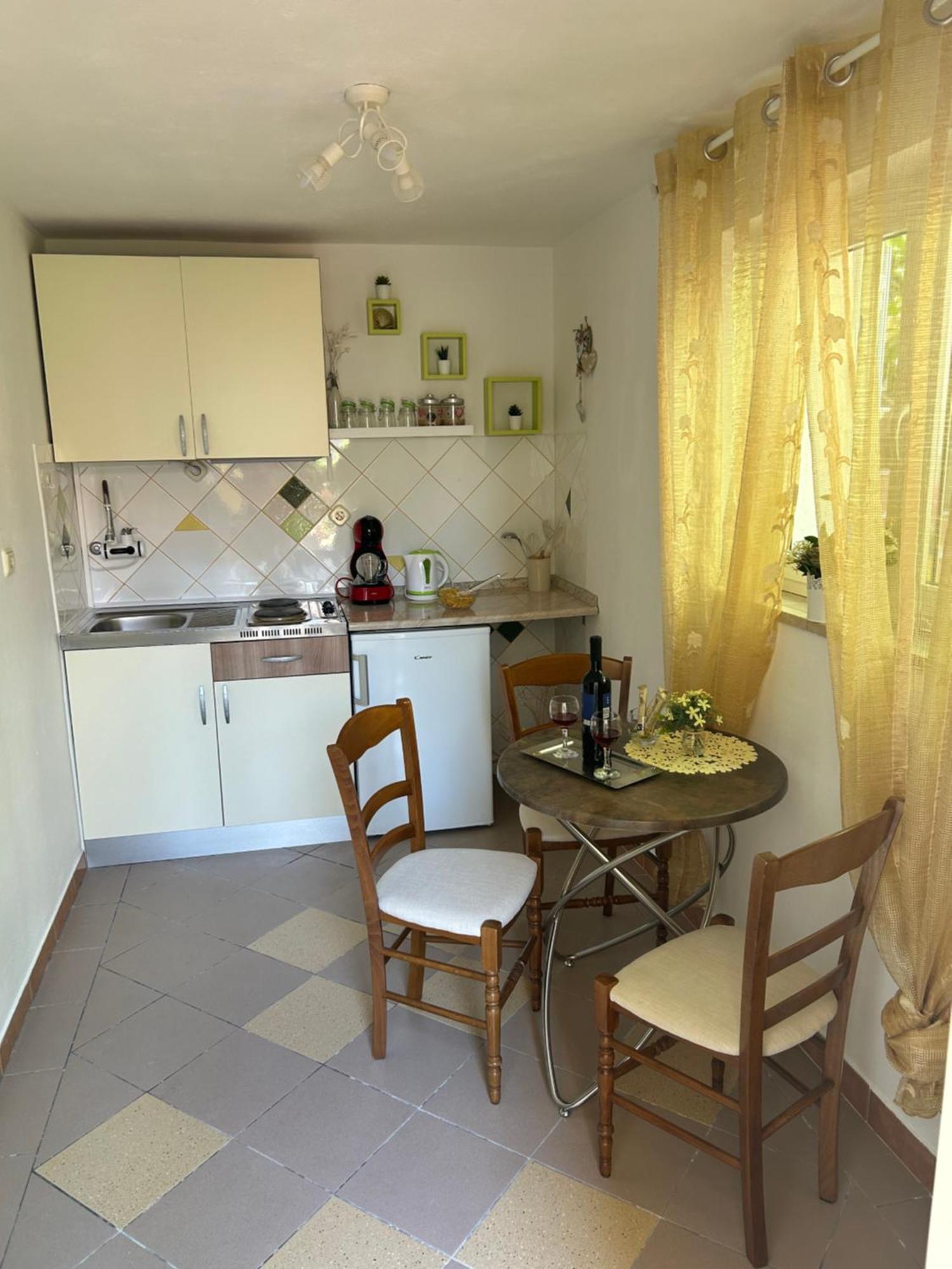 Apartmani Grguric Kornic Exterior photo
